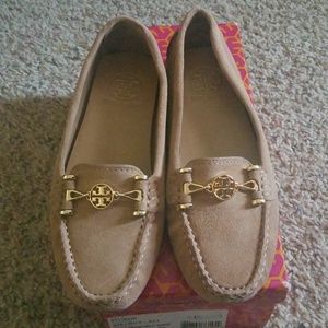 Tory burch driving shoe